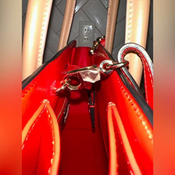 Christian Louboutin Paloma Kraft Medium Tote - Picture 5 of 16